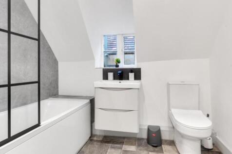 Bathroom.jpeg