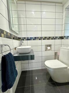 downstairs cloakroom.jpg
