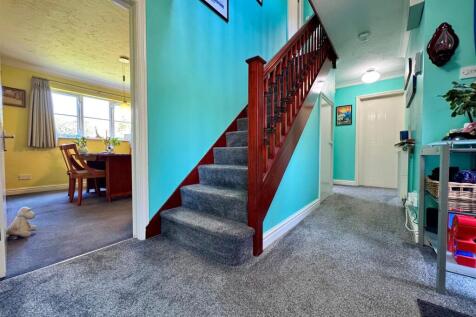 hallway.jpg