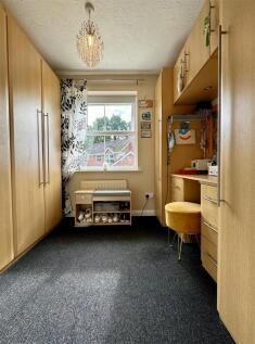 bedroom 3.jpg