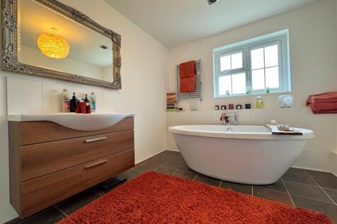 en-suite 3.jpg