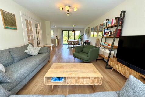 living room 2.jpg
