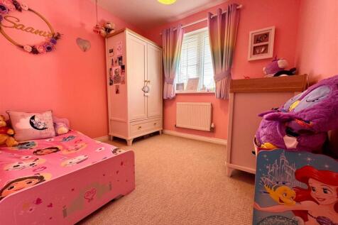 bedroom 3.jpg