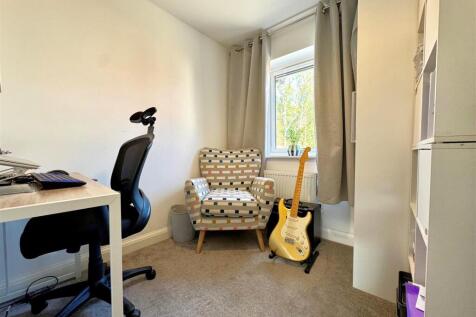 bedroom 3.jpg