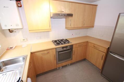 Kitchen 2.JPG