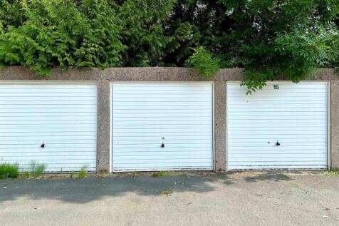 garage 2.jpg