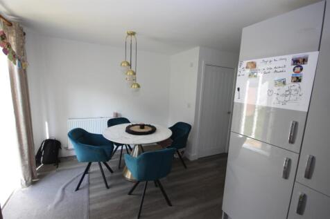 Dining Area.JPG