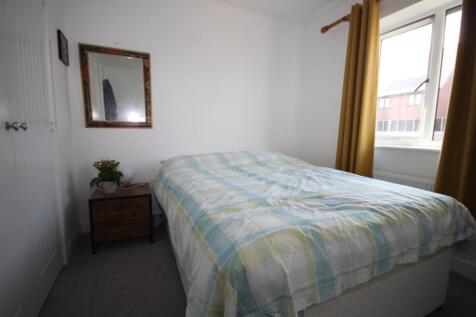 Bedroom 2.JPG