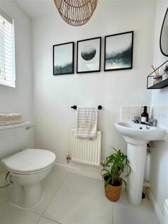 downstairs cloakroom.jpg