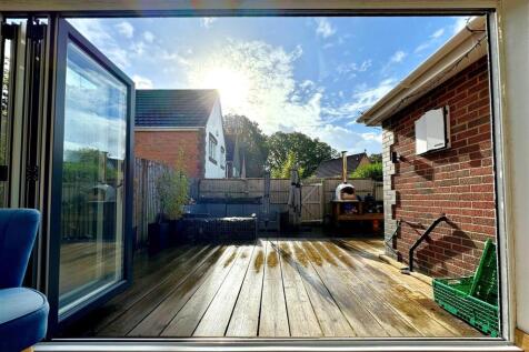 bi-fold doors.jpg