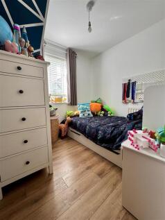 bed 4.jpg