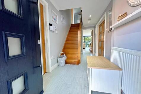 hallway 1.jpg