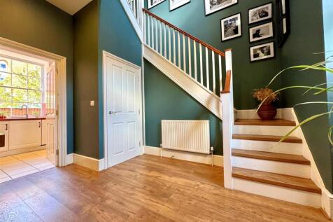 hallway 2.jpg