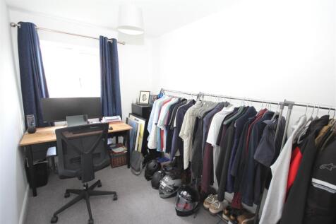 Bedroom 3 /Study
