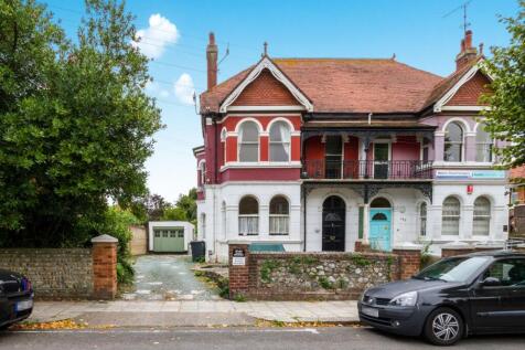 Front of property (Main)