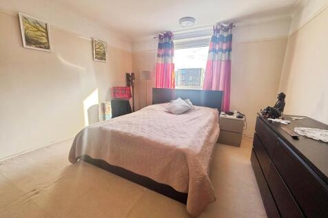 7c22c043-Bedroom 201