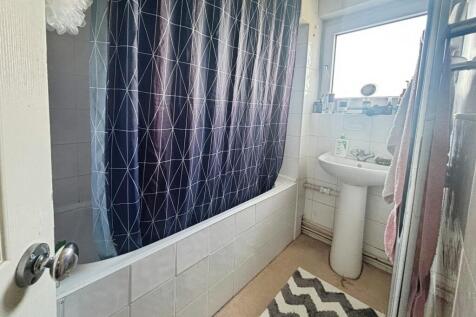 31f83f61-bathroom 20