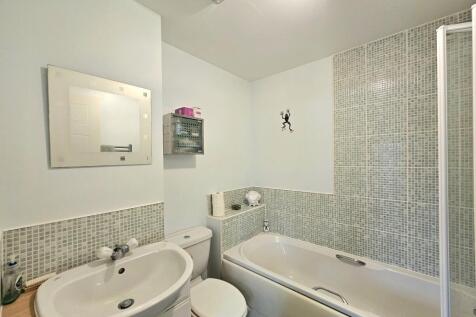 En Suite Bed 2