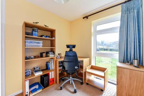 Bedroom 4/Study