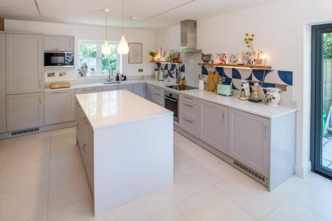Kitchen/Dining