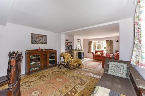 Sitting/Dining Room