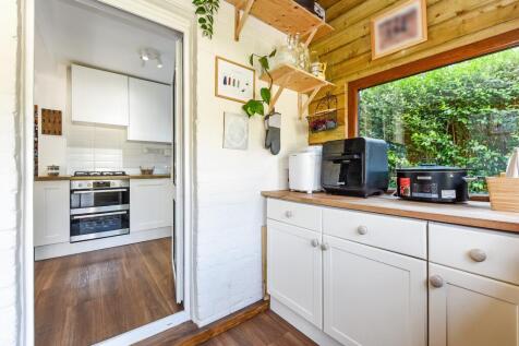 Utility &amp; Kitchen