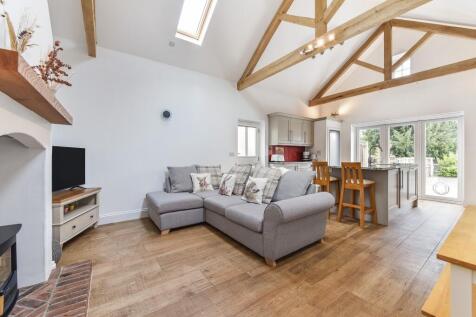 Living Room/Kitchen