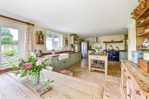 Kitchen/Dining