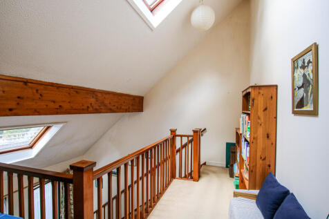 Mezzanine Landing