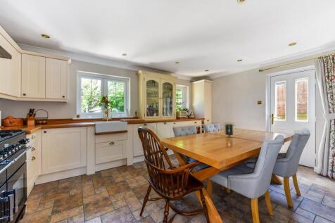 Kitchen/Dining Rm