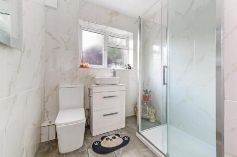 Ground floor shower