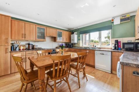 Kitchen/Breakfast Rm