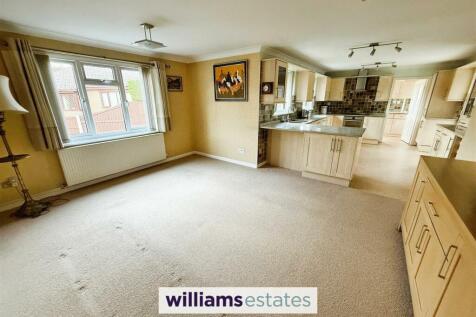 Dining/Sitting Room