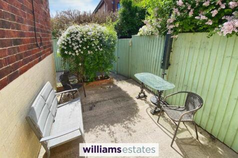 Annexe Patio Area