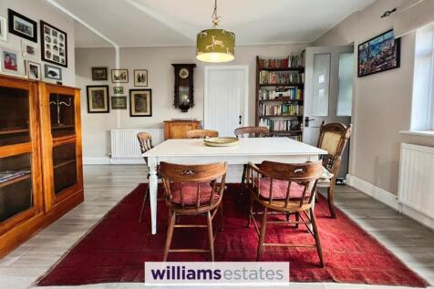 Open Plan Living / Dining Room