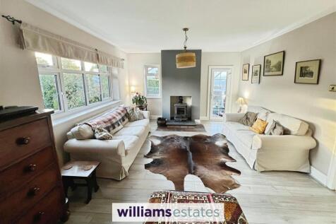 Open Plan Living / Dining Room