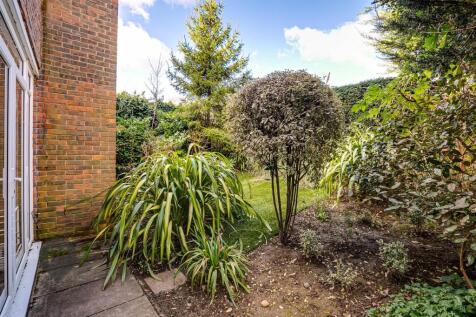 Roxburgh Court
