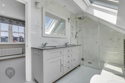 En-suite shower room