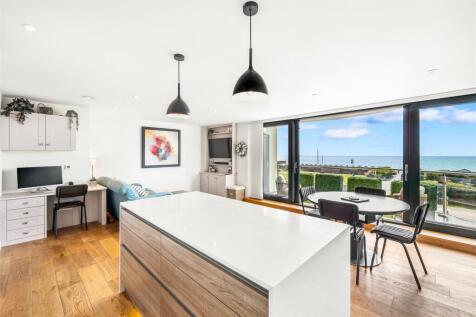 Kitchen/Living/Dining