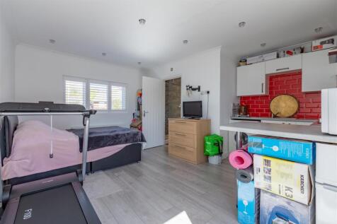 Studio/Annexe