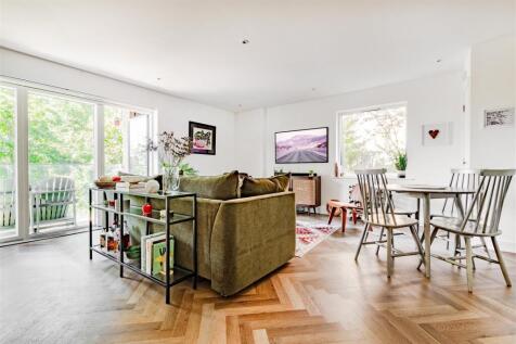 Open Plan Reception