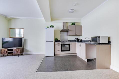 Open Plan Living Room/Kitchen