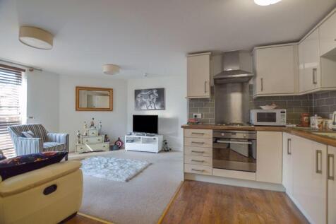 Kitchen and Sitting Area 