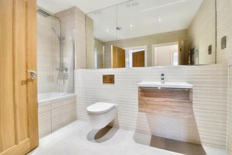 Jack &amp; Jill Bathroom