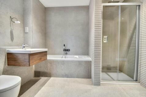 Jack &amp; Jill Bathroom