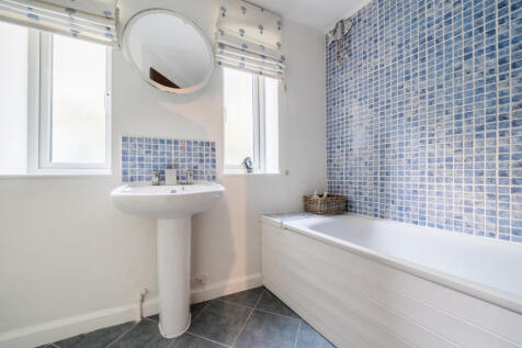 Flat Bathroom