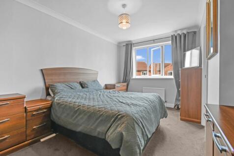 Bedroom 1 (1)