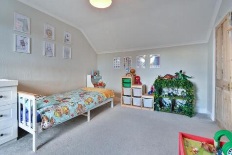 Bedroom 2 (2)
