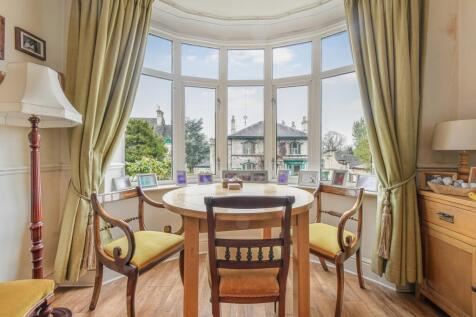 Dining Room (2)