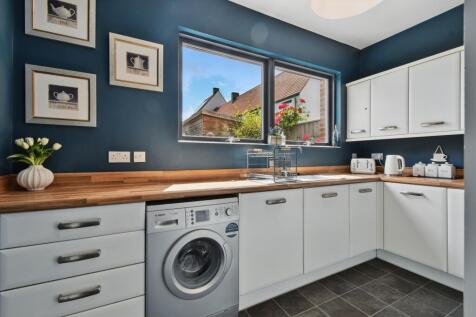 Kitchen (2)